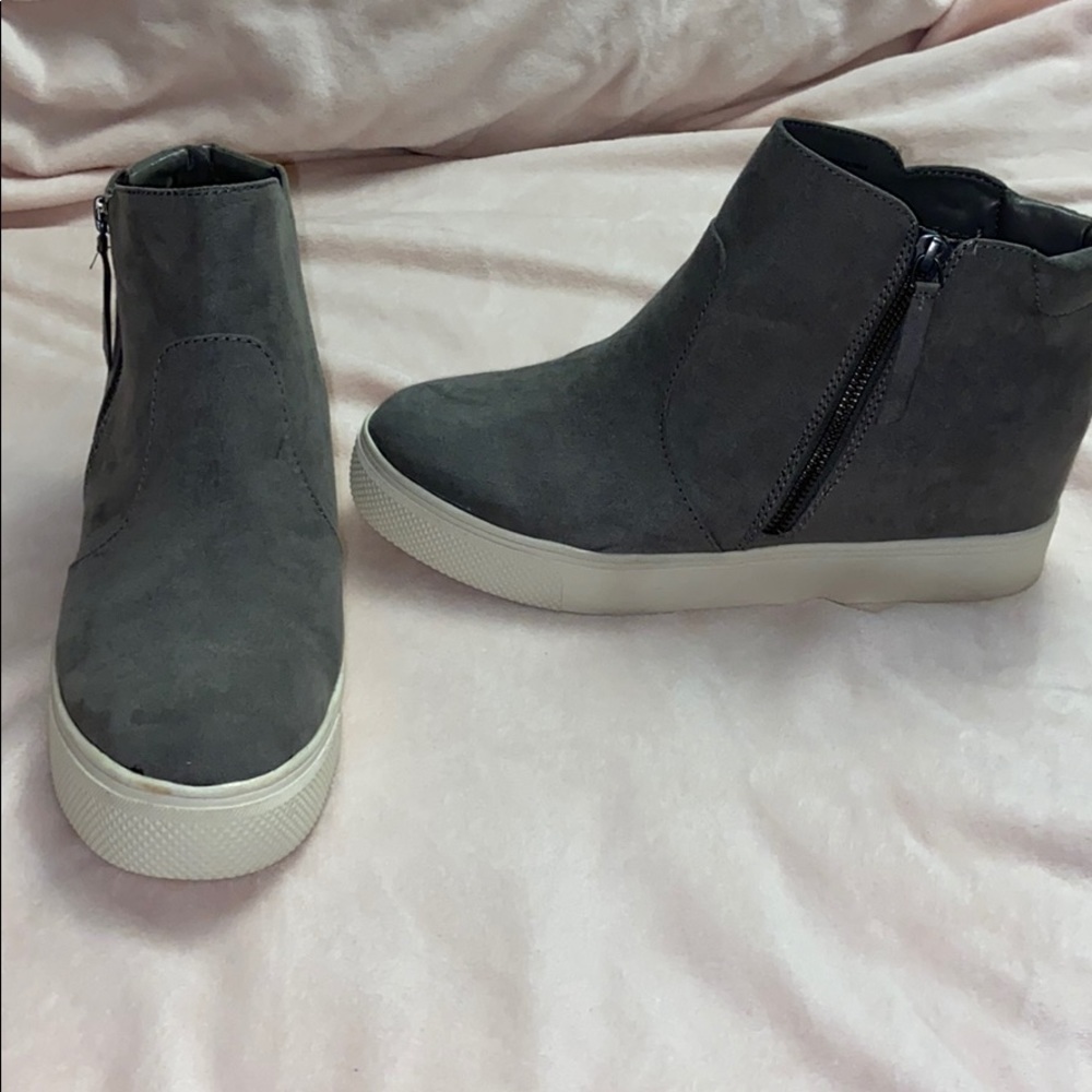 Grey wedge sneakers size 9.5